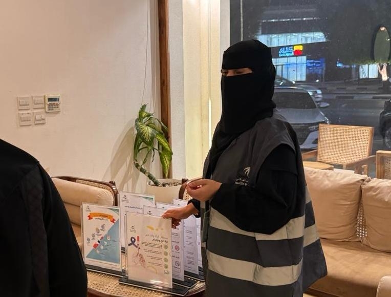 مستشفى الملك سعود بعنيزة يعزز الوعي الصحي بحملات مجتمعية 